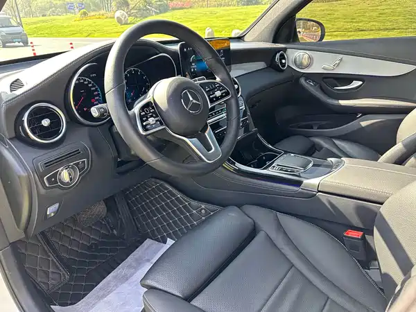 Mercedes-Benz GLC Coupe 2020