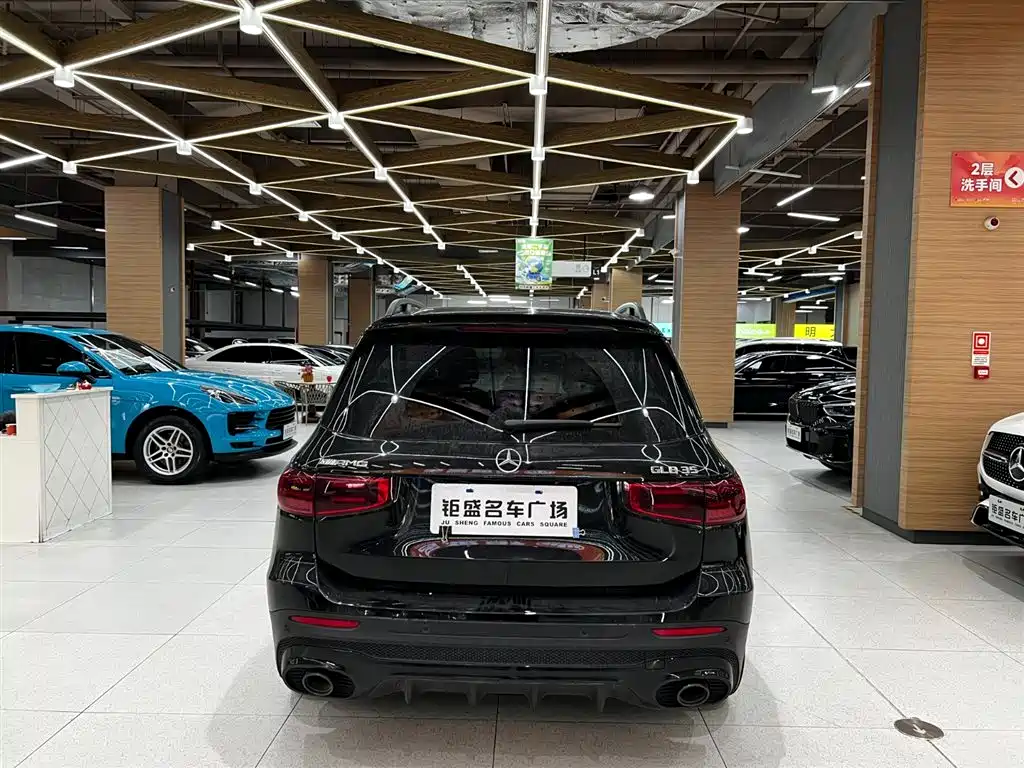 Mercedes-Benz GLB AMG 2025 — фото 3