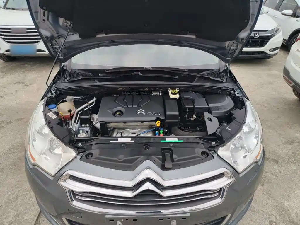 Citroën C4L 2015 — фото 16