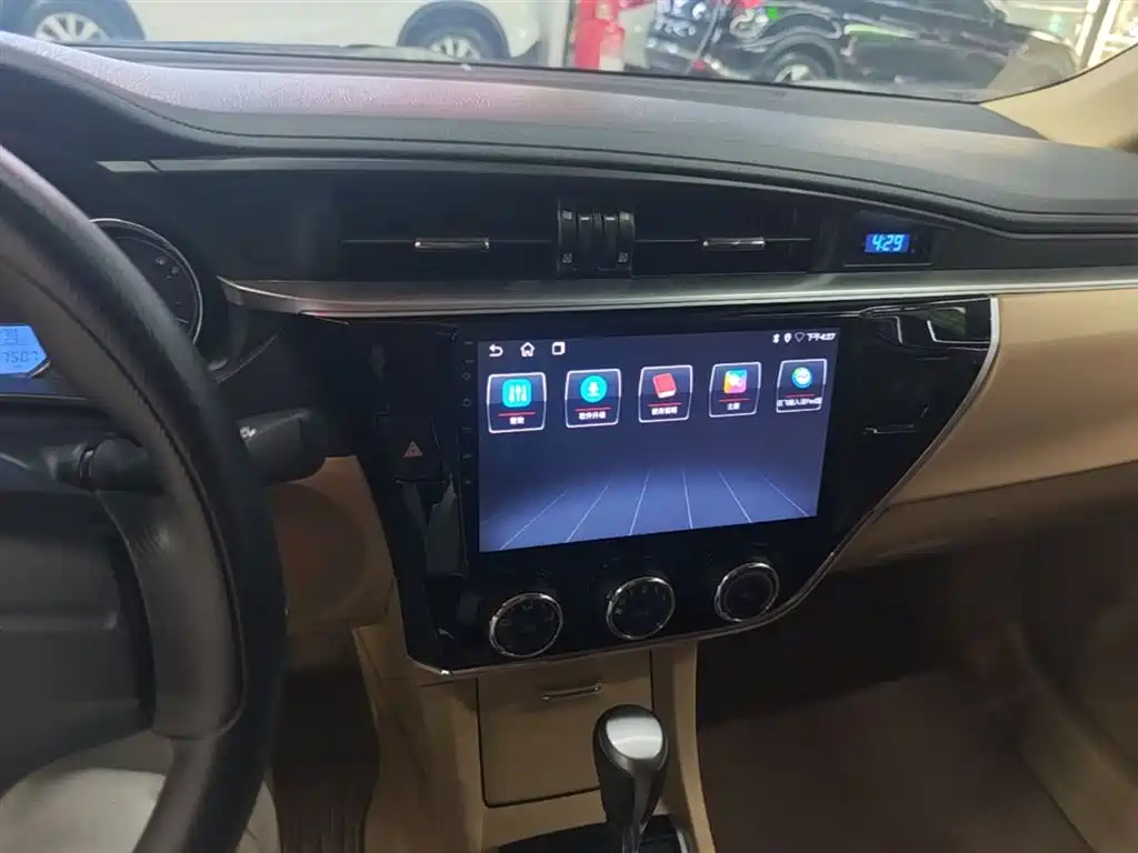 Toyota Corolla 2016 — фото 13