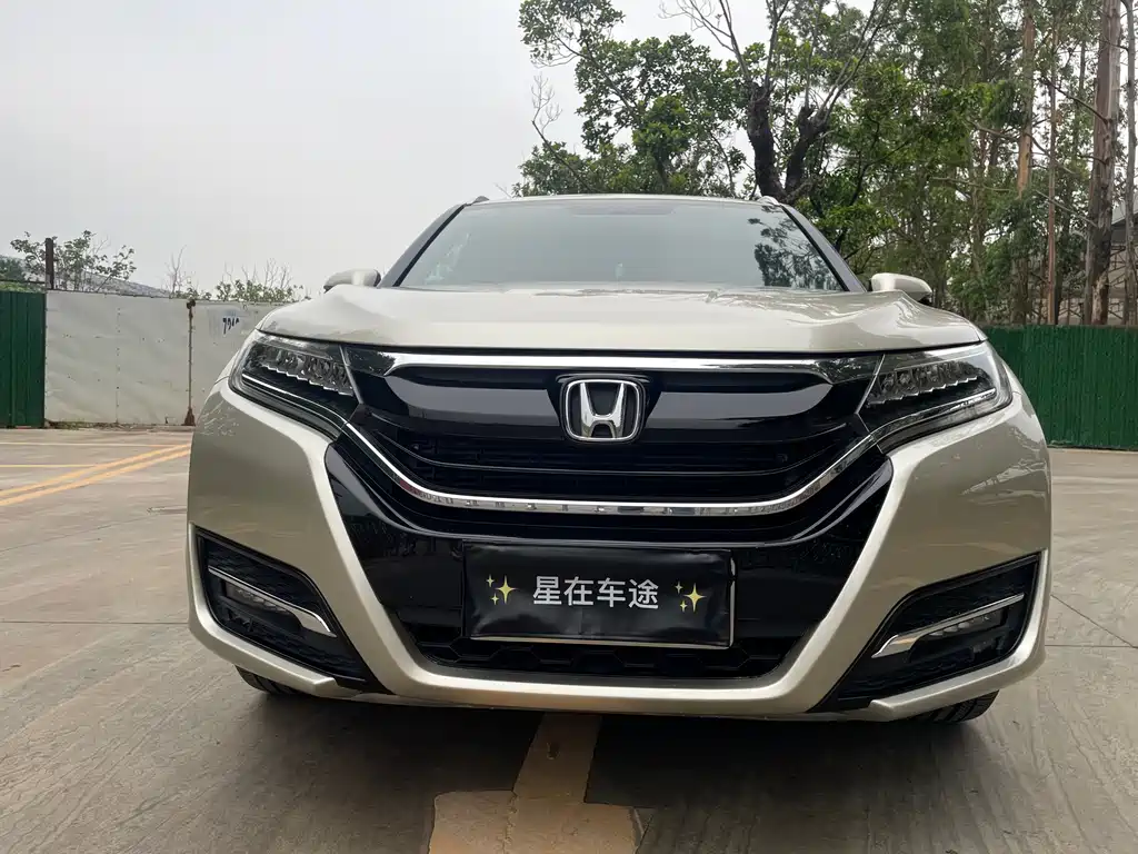 Honda UR-V 2017 — фото 2