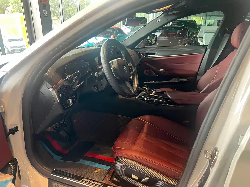 BMW 5 Series 2021