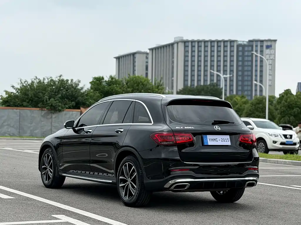 Mercedes-Benz GLC 2020 — фото 18