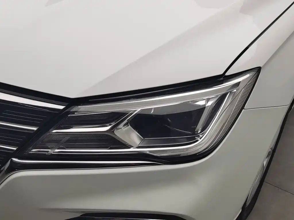 Roewe i5 2019