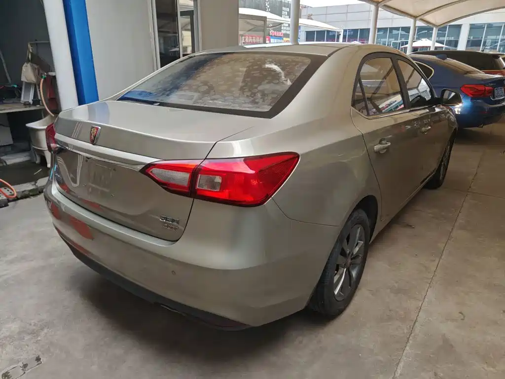 Roewe 360 2016