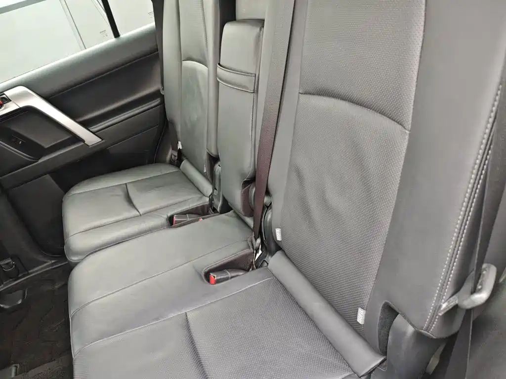 Toyota Prado 2018 — фото 17
