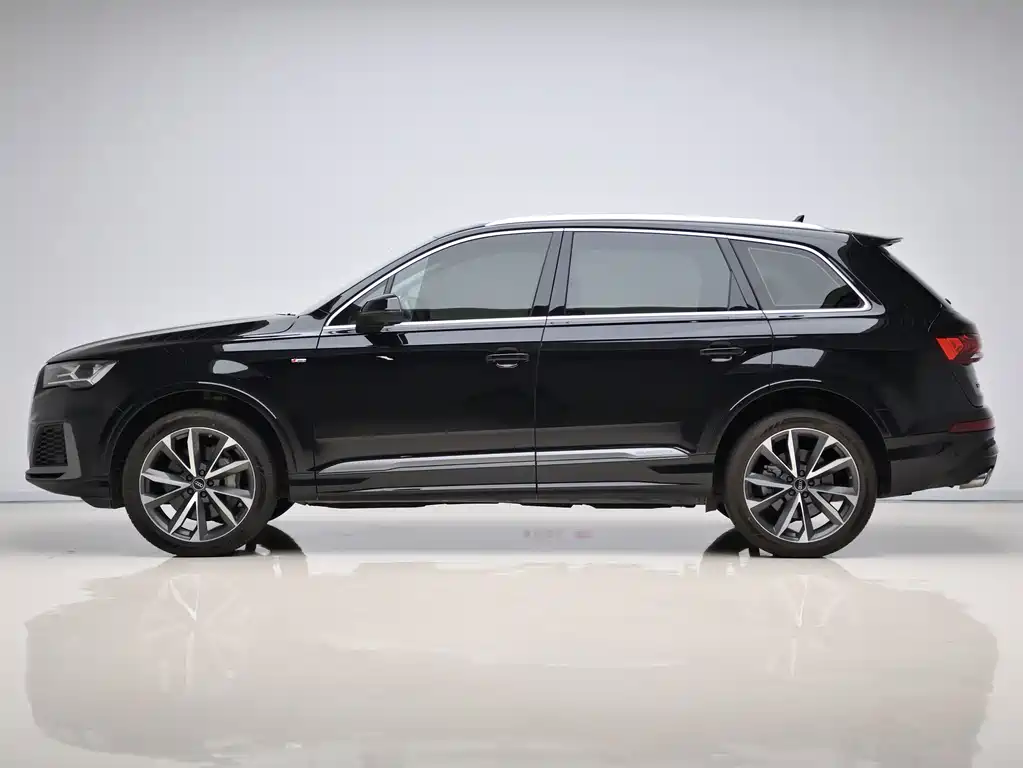 Audi Q7 2023 — фото 7