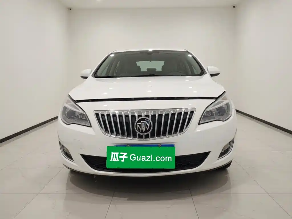 Buick Excelle 2015 — фото 24