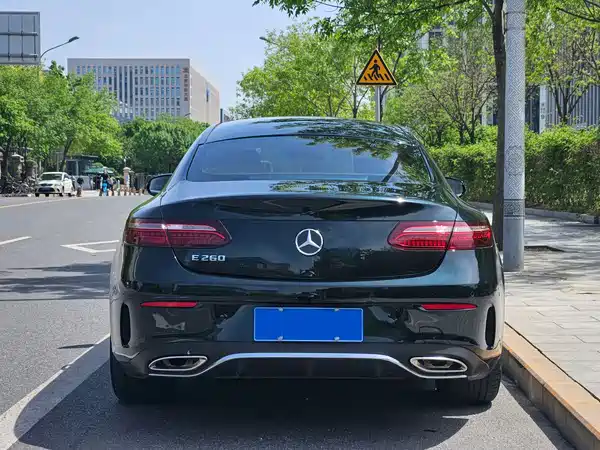 Mercedes-Benz E-Class 2023