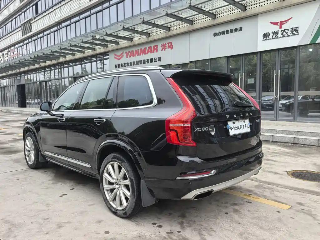 Volvo XC90 2016 — фото 8