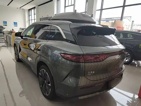 BYD Tang L 2025