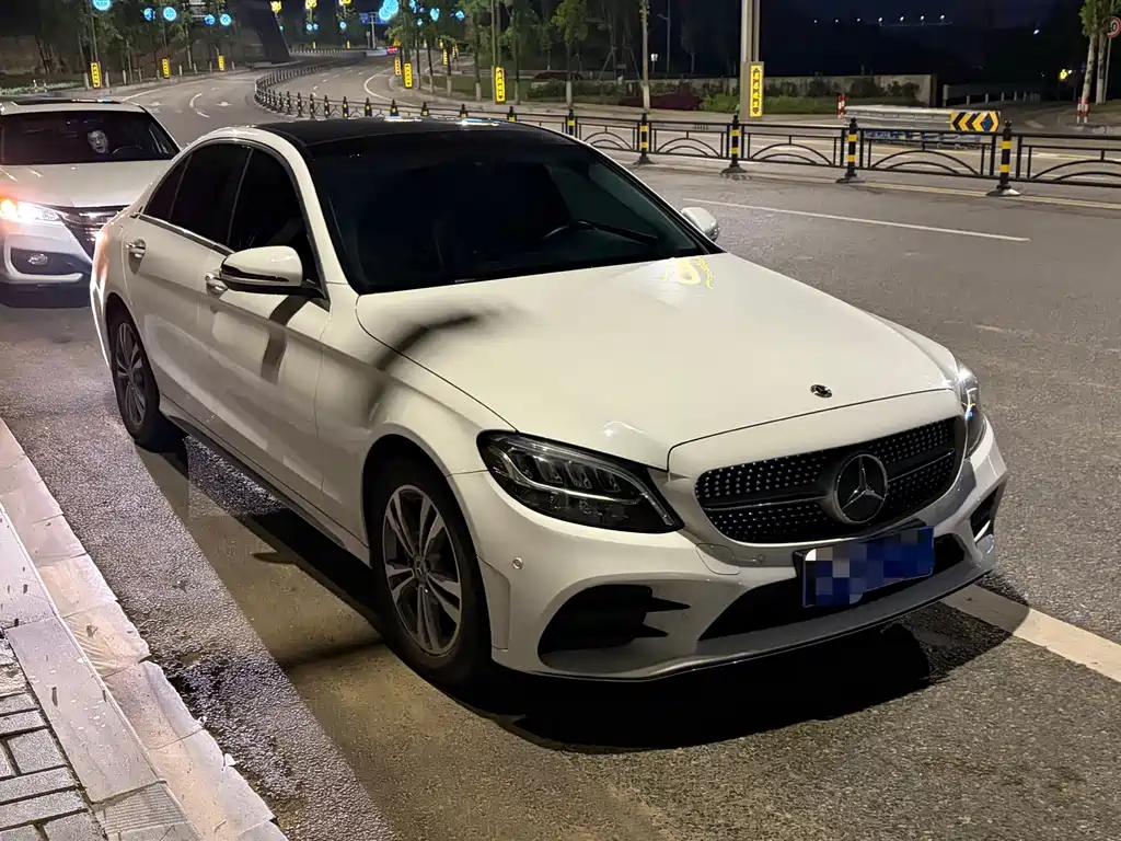 Mercedes-Benz C-Class 2020
