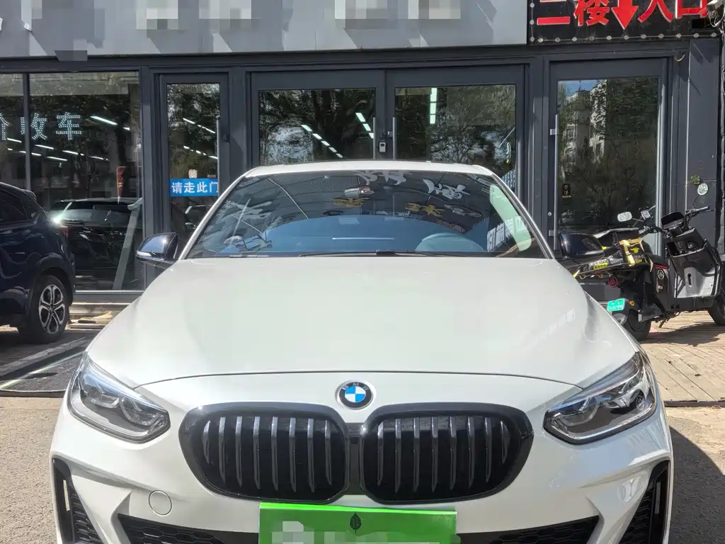 BMW 1 Series 2023