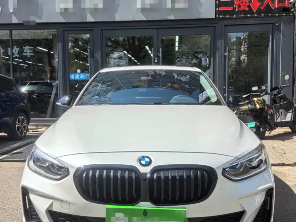 BMW 1 Series 2023