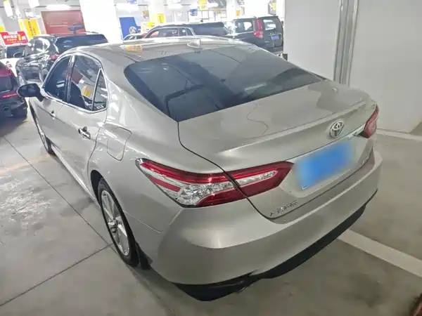 Toyota Camry 2021