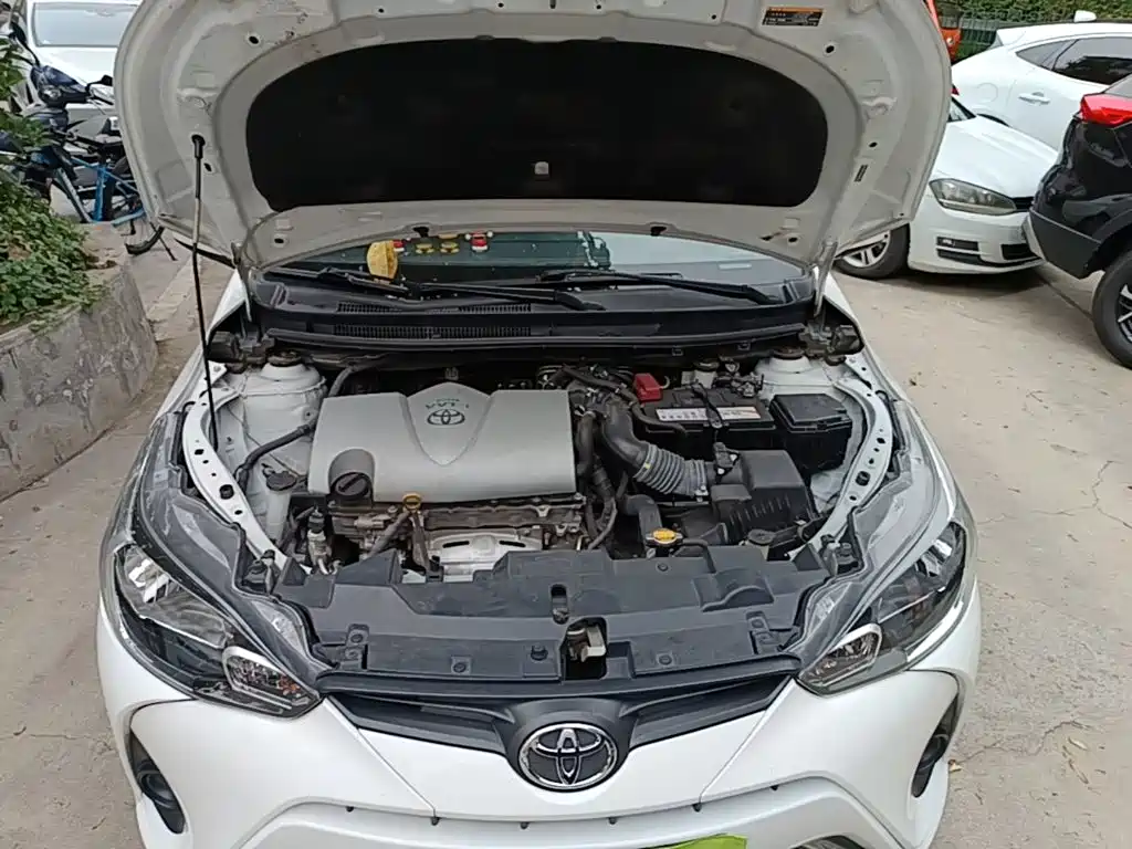 Toyota Yaris L 2018 — фото 20