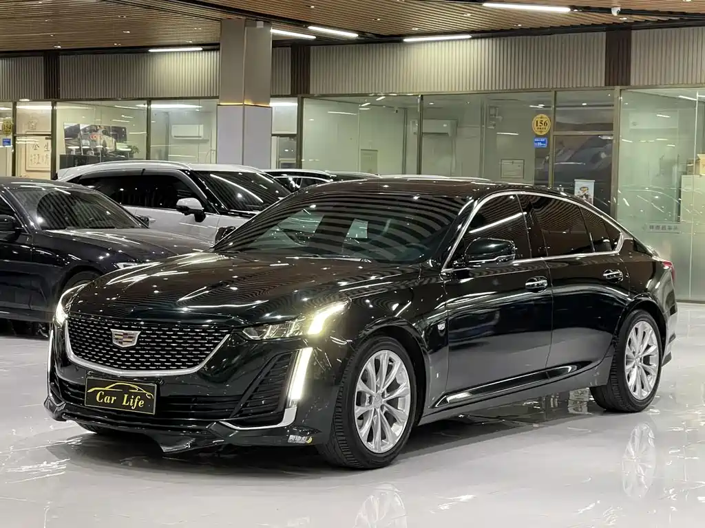 Cadillac CT5 2023 — фото 1
