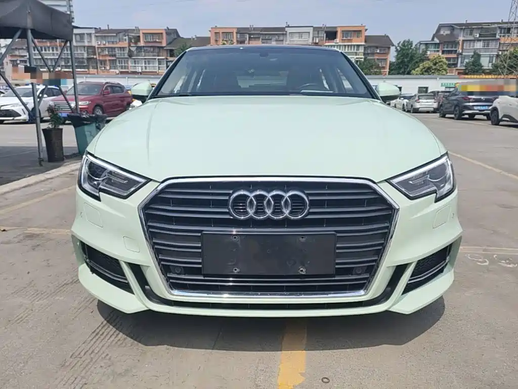 Audi A3 2018 — фото 3