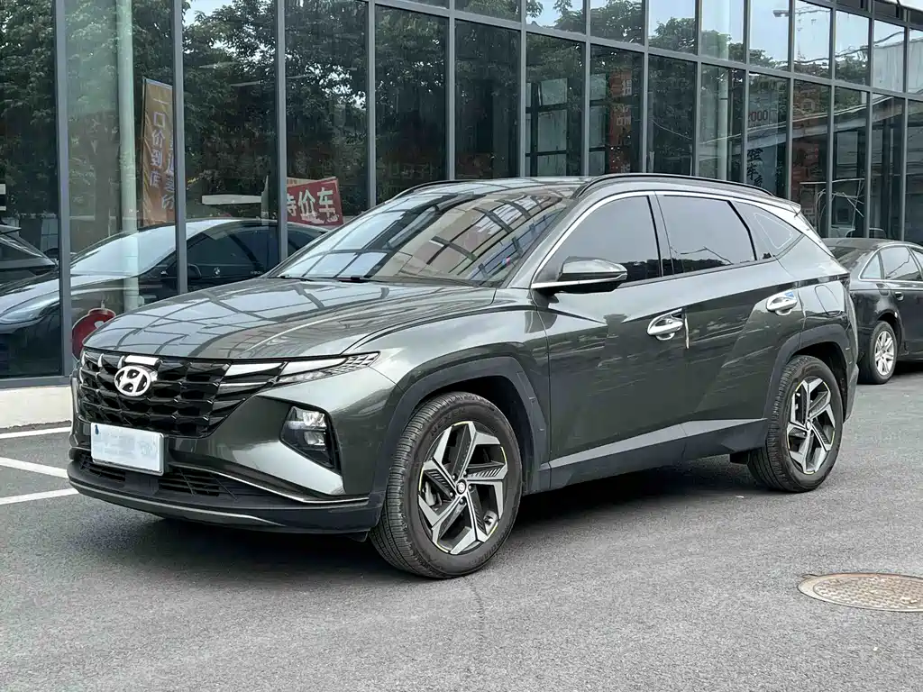 Hyundai Tucson 2024 — фото 1