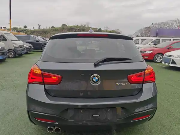 BMW 1 Series 2019