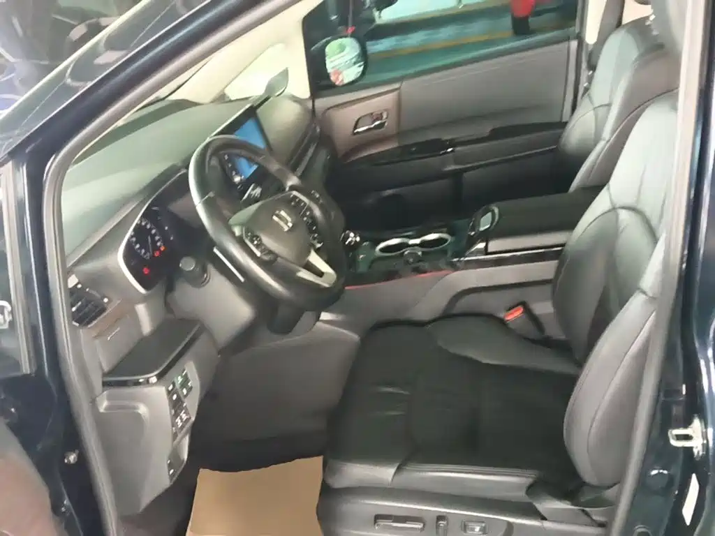 Honda Odyssey 2024 — фото 15