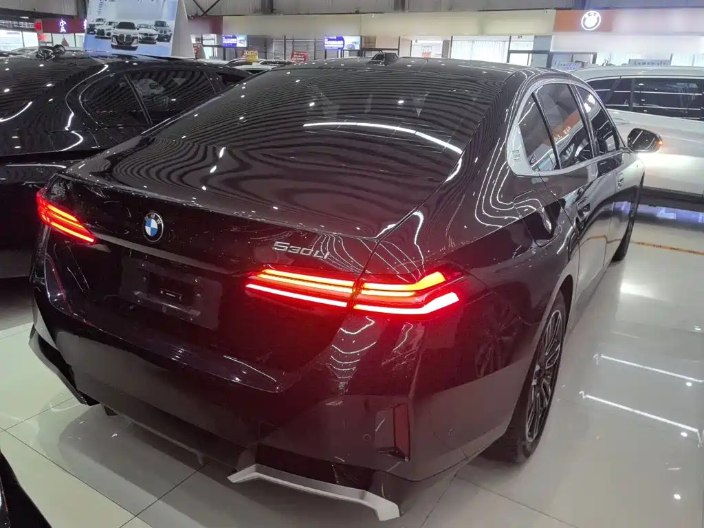 BMW 5 Series 2024