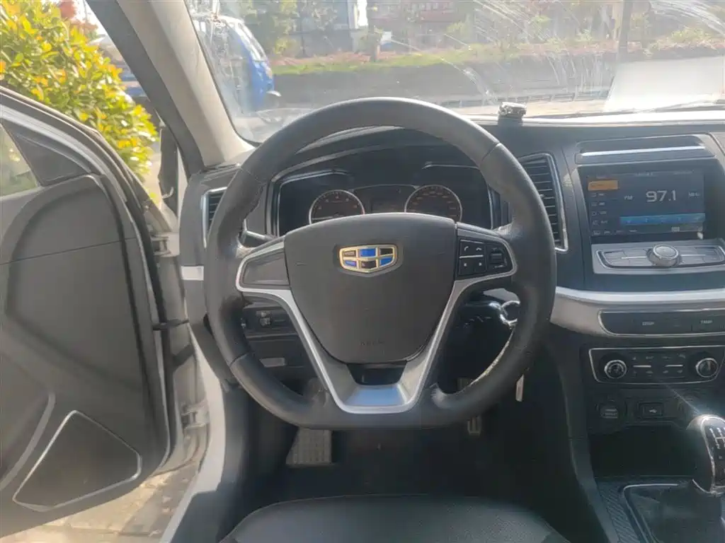 Geely Vision 2017 — фото 11