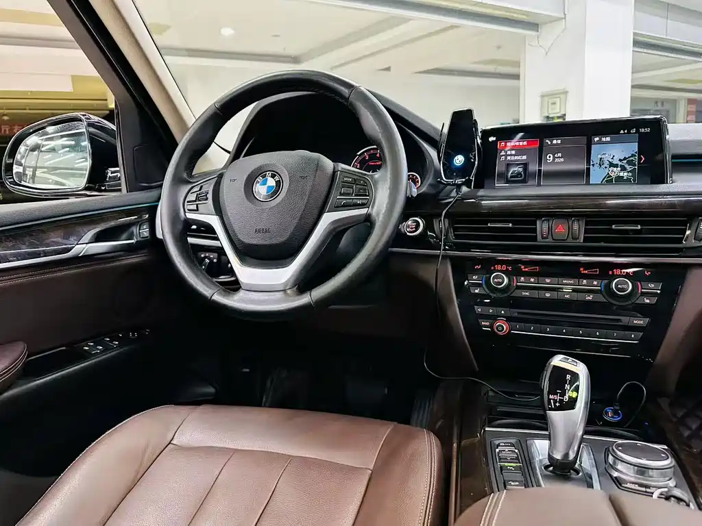 BMW X5 2018 — фото 15