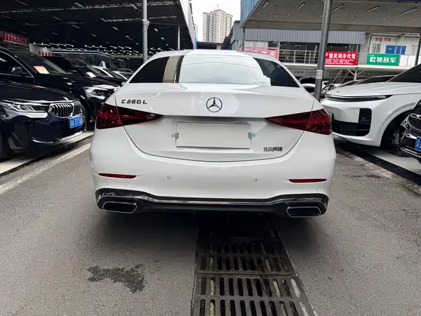 Mercedes-Benz C-Class 2024