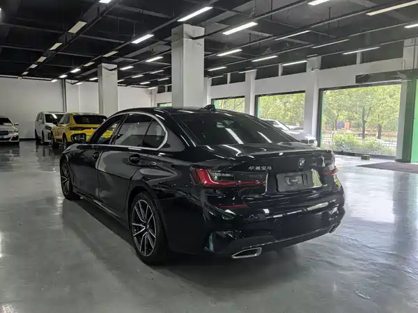 BMW 3 Series 2022