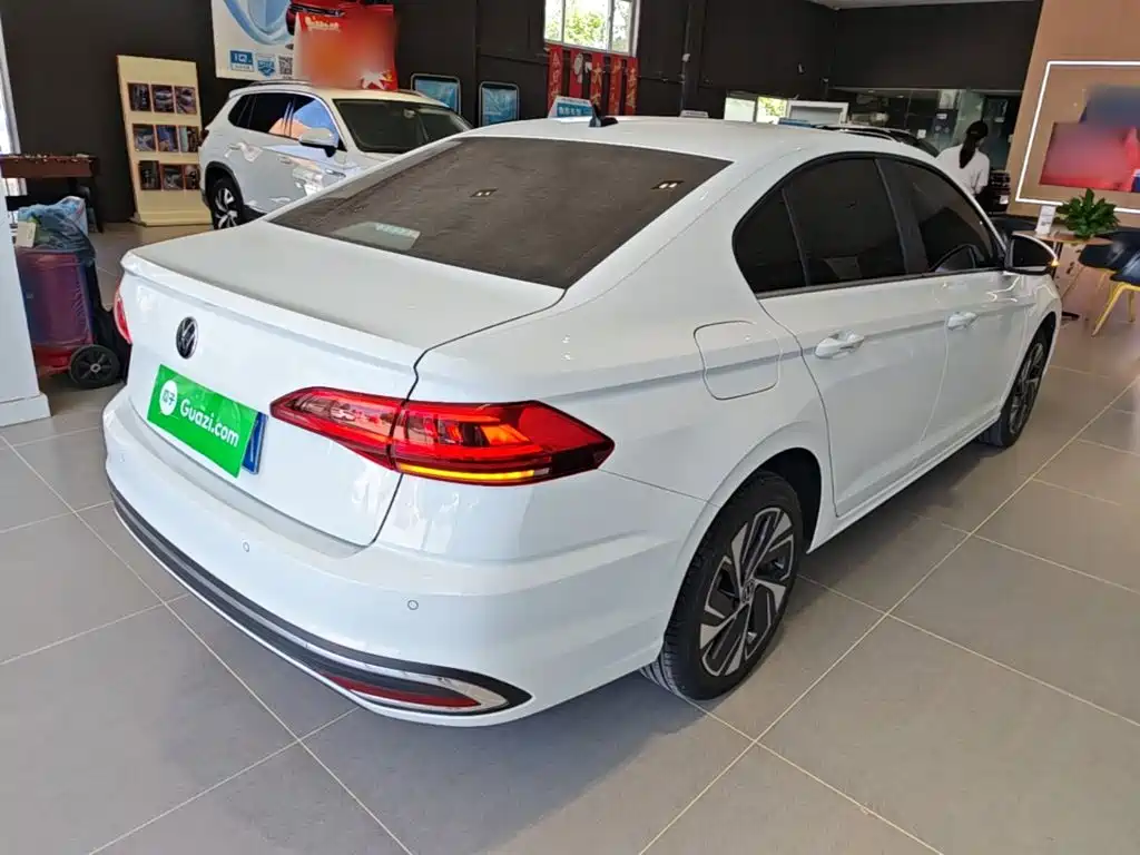 Volkswagen Bora 2025