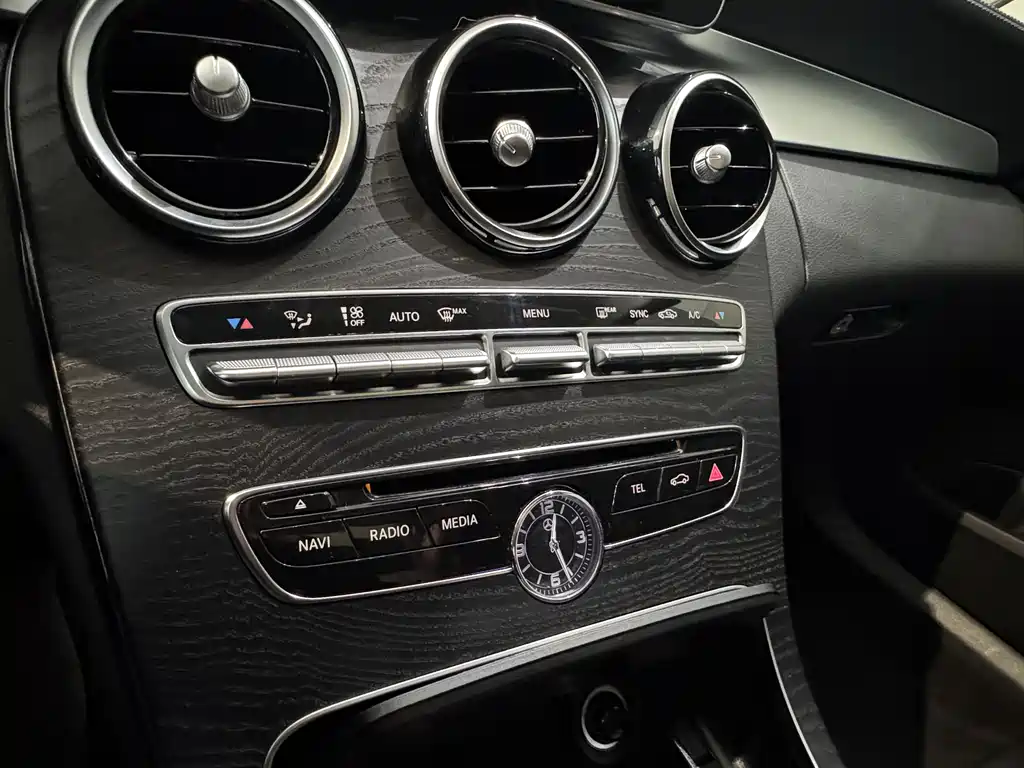 Mercedes-Benz C-Class 2018 — фото 14