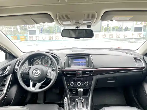Mazda Atenza 2015