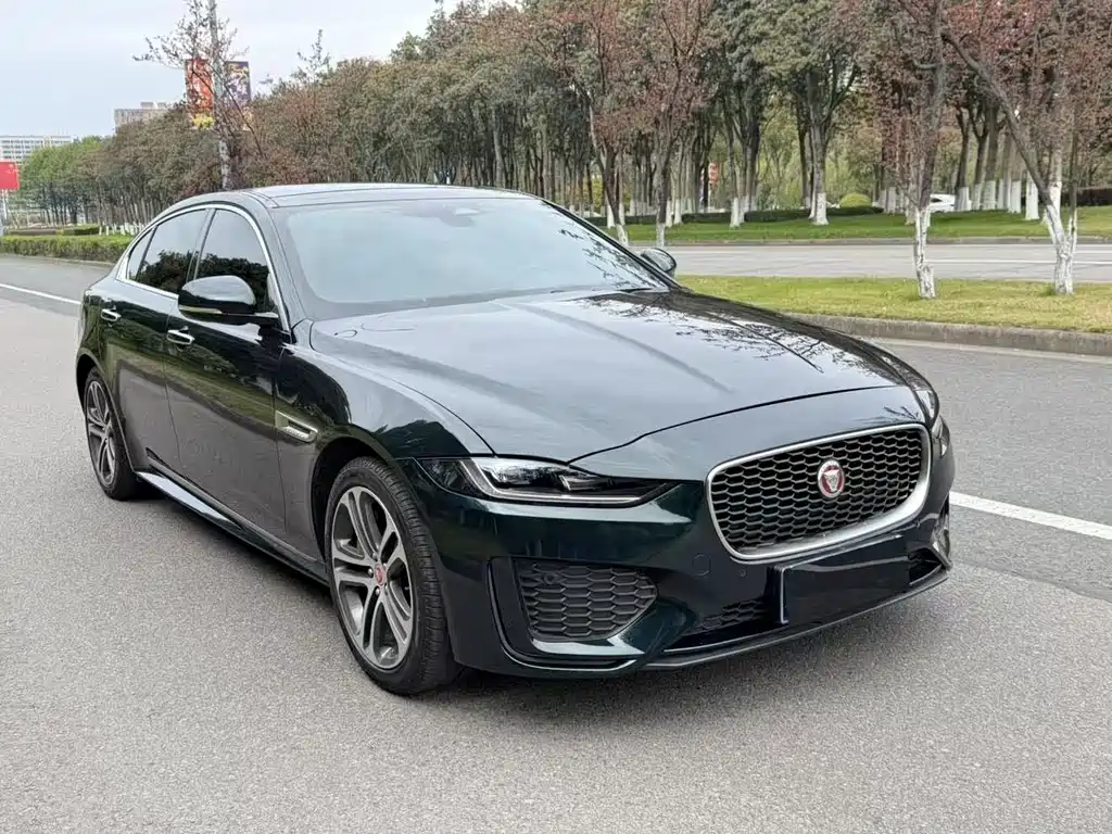 Jaguar XEL 2022 — фото 3