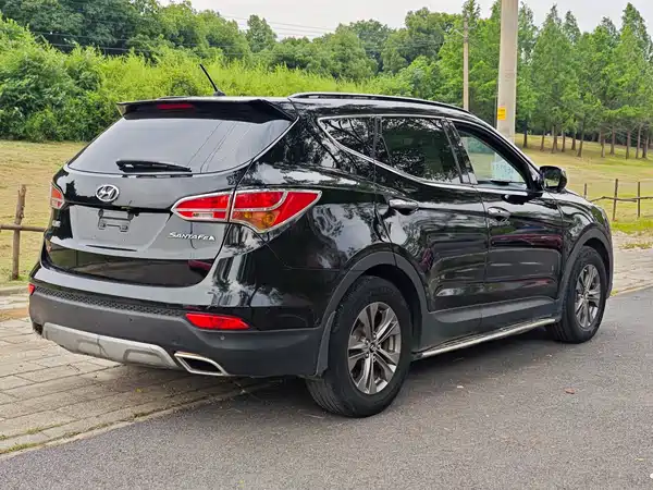 Hyundai Santa Fe 2013