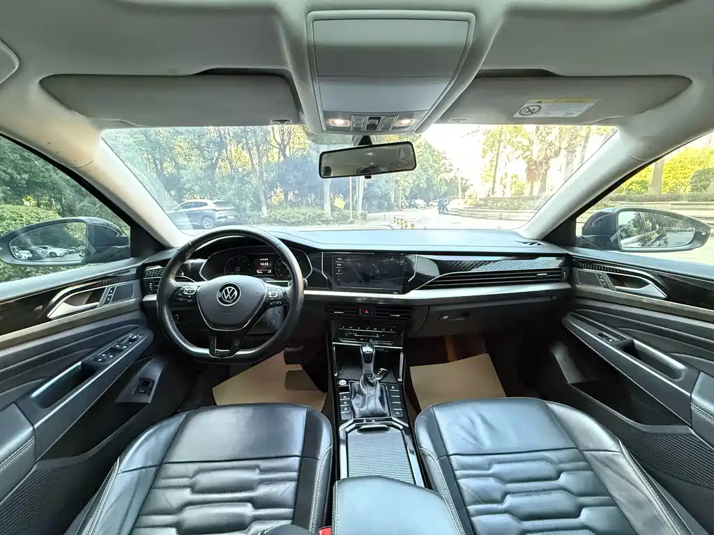 Volkswagen Passat 2021