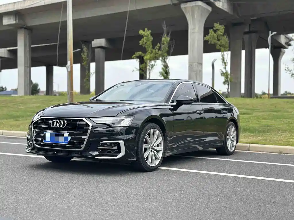 Audi A6L 2021 — фото 1