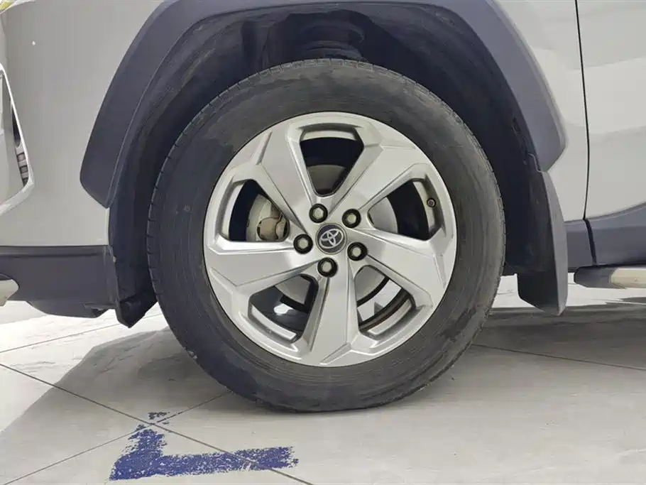 Toyota RAV4 2023