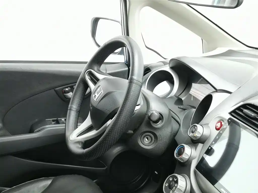 Honda Fit 2013 — фото 22