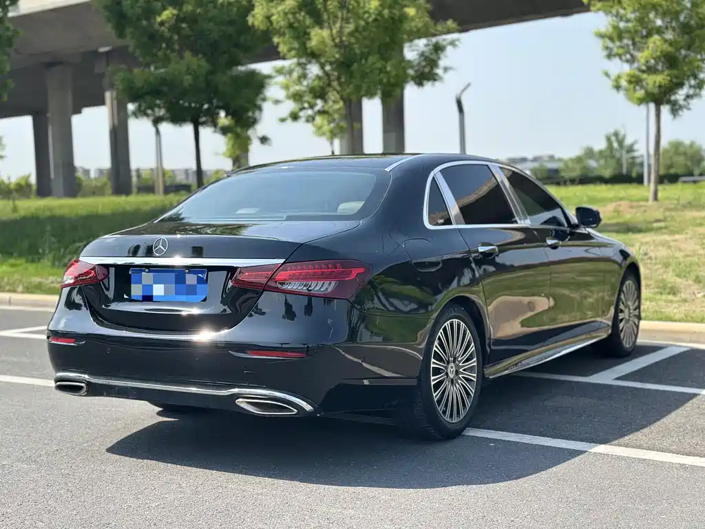 Mercedes-Benz E-Class 2018 — фото 3
