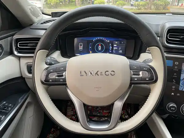 Lynk & Co 02 2018