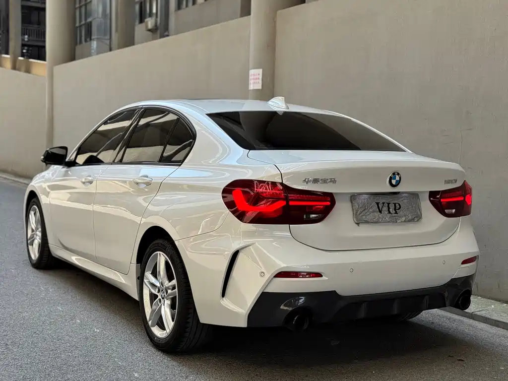 BMW 1 Series 2023