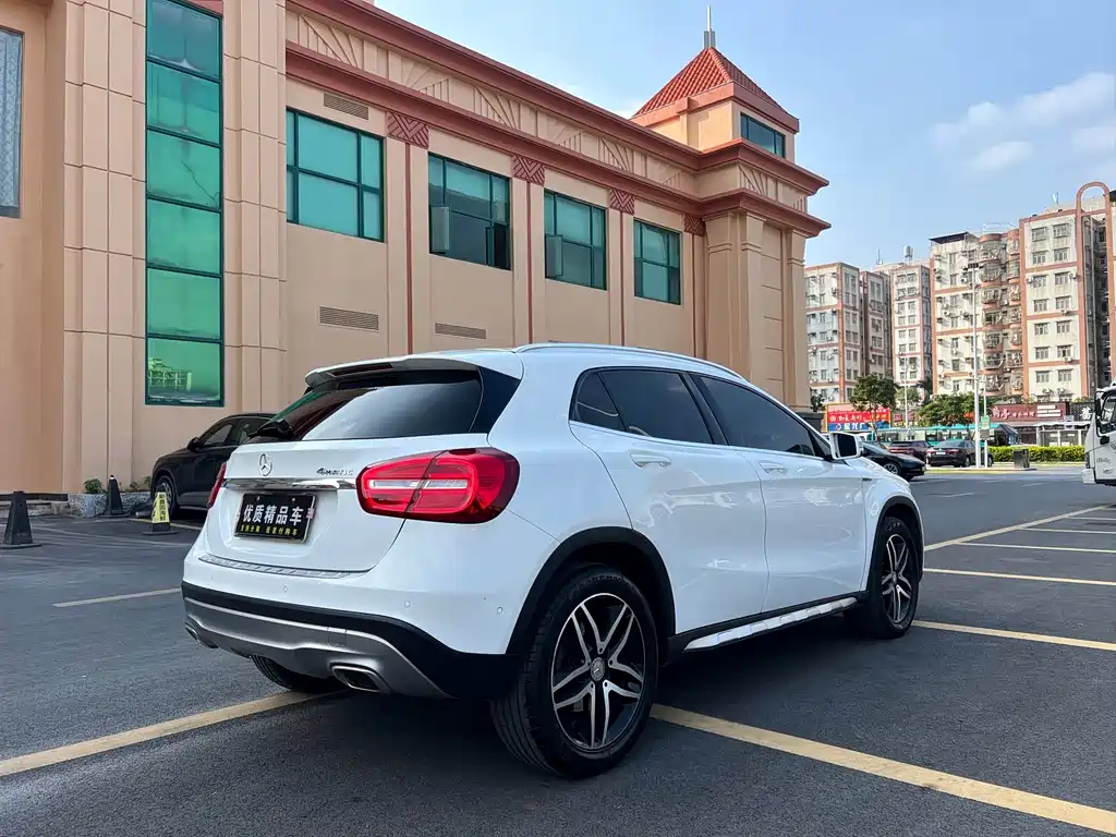 Mercedes-Benz GLA 2017