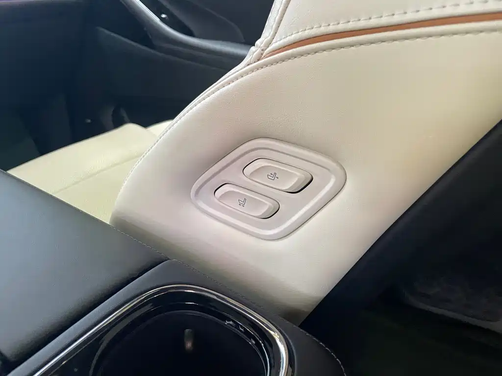 GAC Motor Trumpchi M8 2023 — фото 16
