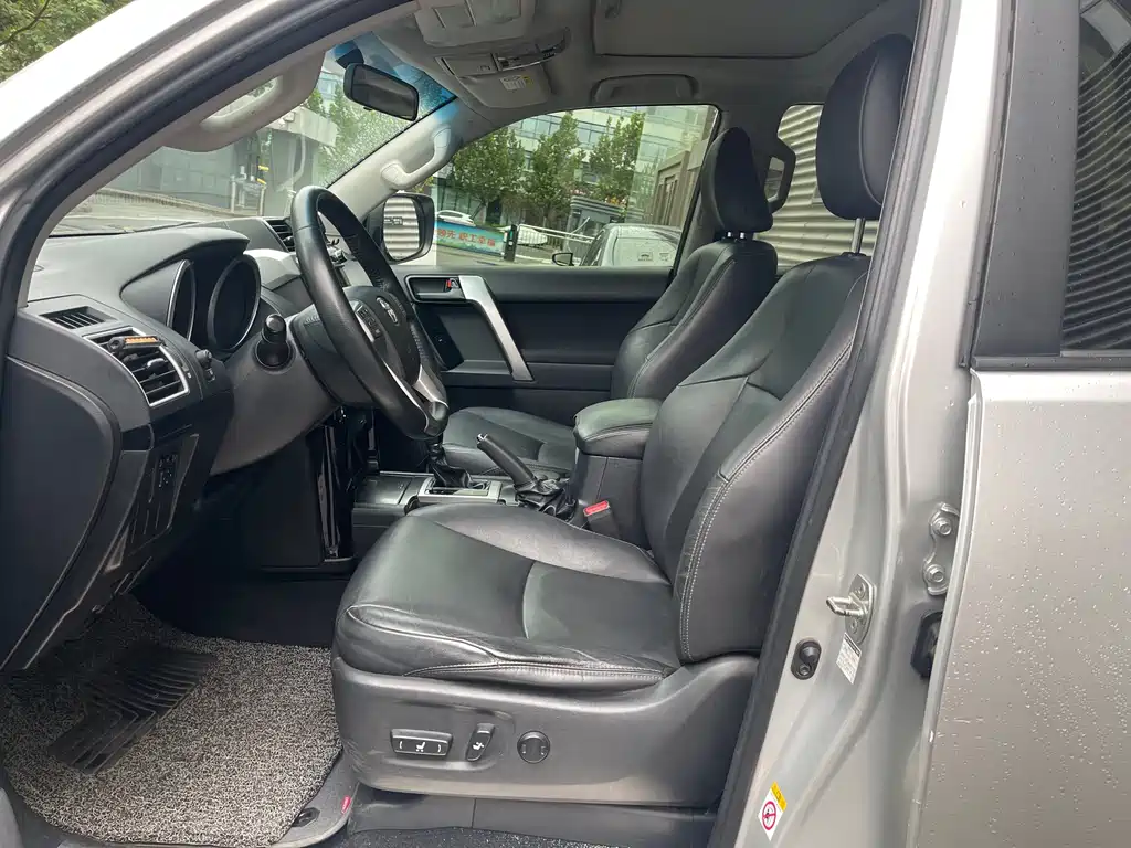 Toyota Prado 2017 — фото 14