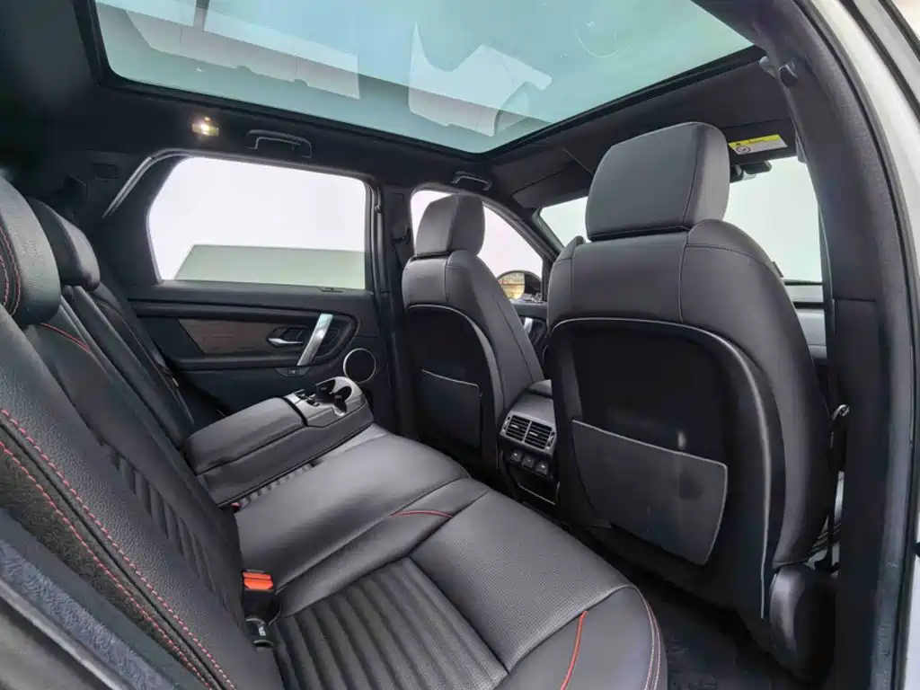 Land Rover Discovery Sport 2021 — фото 16