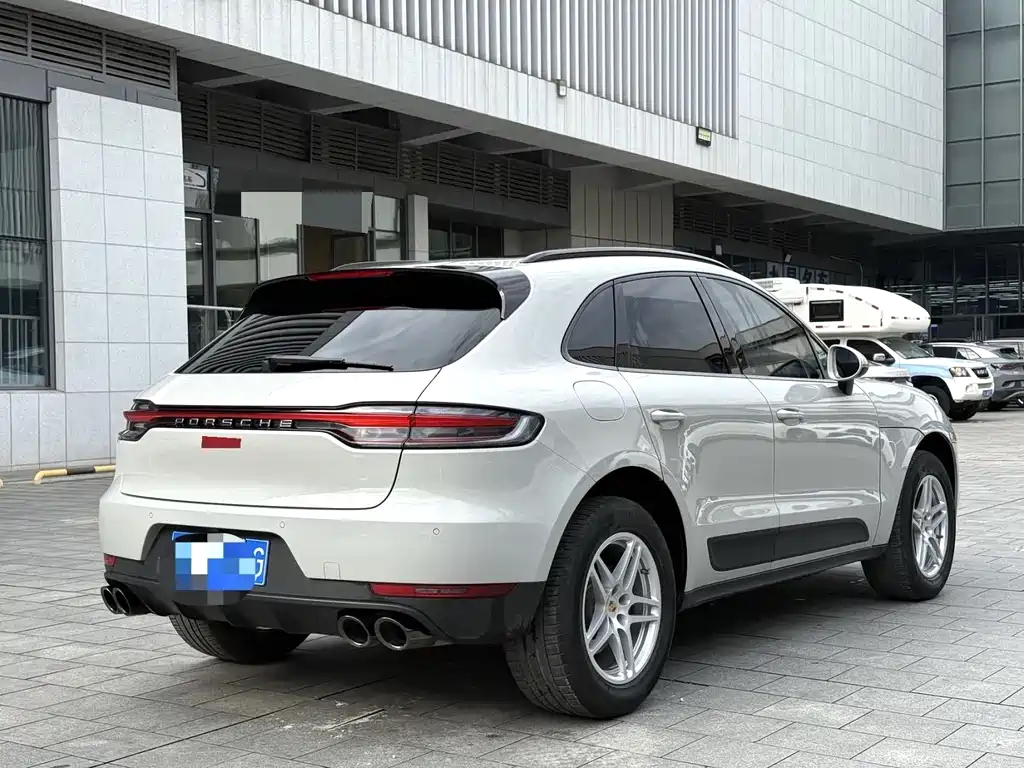 Porsche Macan 2021 — фото 7