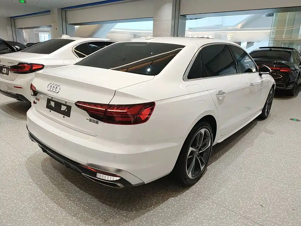 Audi A4L 2024