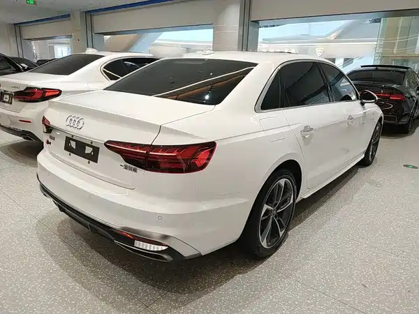 Audi A4L 2024