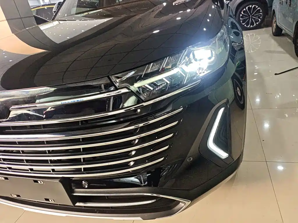 Bestune T99 2023 — фото 18
